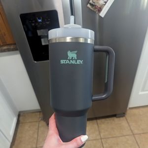40 oz Stanley